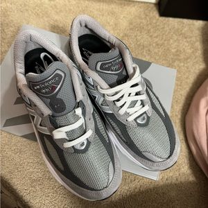 New Balance Made in USA 990 v6